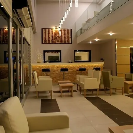 فندق Grand Ozturk نفسهير