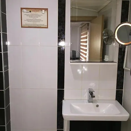 Grand Ozturk فندق نفسهير