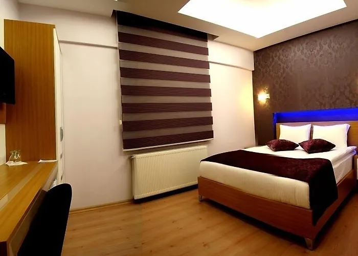 Hotel Grand Ozturk 4*